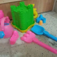 سطل شن بازی قلعه بزرگ|اسباب‌بازی بچه|شاهین‌شهر, گرگاب|دیوار