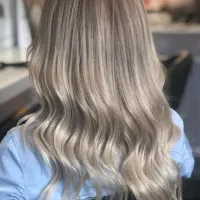 موهای قشنگ ، حال خوب میسازن|خدمات آرایشگری و زیبایی|فردیس, شهرک ناز|دیوار