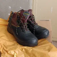 کفش ایمنی برقکاری سایز ۴۲