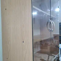 کتابخانه بزرگ‌ ۵طبقه  چوبی درب شیشه ای زیبا|کتابخانه، شلف، قفسه‌های دیواری|قم, هنرستان|دیوار