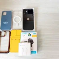 گوشی ایفون ۱۲ نرمال در حد اکبند لازرورقی