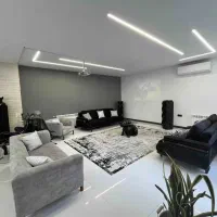 واحد ۱۱۴ شیک مجرد و مسافر