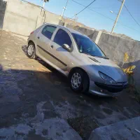 پژو ۲۰۶مدل ۸۱عروسک فروش یا معاوضه باموتور درحد۱۲۰|خودرو سواری و وانت|تربت جام, میان جام|دیوار