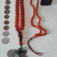 چندتا نسبی و فندک و سکه قدیمی