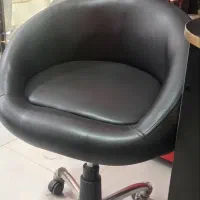 میز و صندلی ناخون کاری|آرایشگاه و سالن‌های زیبایی|کرمان, |دیوار