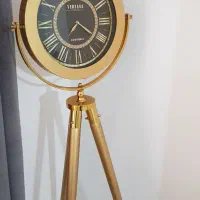 ساعت ایستاده