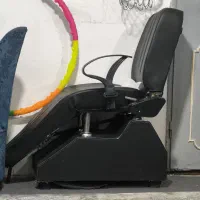 صندلی سالن تمیز