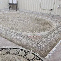 یک فرش ۱۲ متری