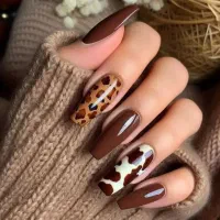 مدل برای کاشت و ترمیم ناخن|خدمات آرایشگری و زیبایی|کرج, شهرک امام رضا (ع)|دیوار