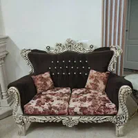 فروش مبل کلاسیک 7 نفره کاملا سالم تروتمیز