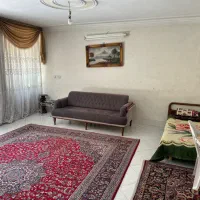 واحد یک خوابه حیاط سر سبز|اجارهٔ کوتاه‌مدت آپارتمان و سوئیت|اصفهان, شهرک کاوه|دیوار