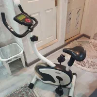 دوچرخه ثابت ورزشی