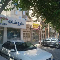 اجاره مغازه و طبقه بالا حدود 80 متر اجاره مناسب