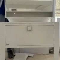 آیینه و روشویی