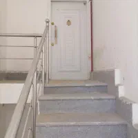 فروش اپارتمان ۷۰ متری طبقه سوم تمیز غرق نور