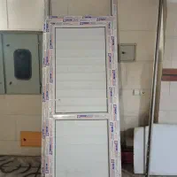 در با چهار چوب  PVC