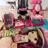 کلیه وسایل به مبلغ دوتومن کالسکه اصلا استفاده نشده