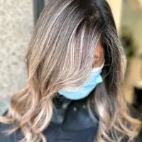 رنگ و لایت فقط یک تومن