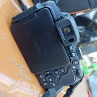 دوربین نیکون b700