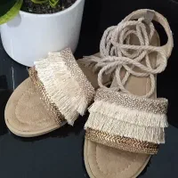 ده تا دمپایی و صندل به قیمت فاکتور