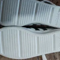 کفش اسنیکر ساقدار آدیداس اصل سایز ۴۲|کیف، کفش، کمربند|اسلامآباد غرب, |دیوار