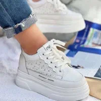 فشیون نگینی