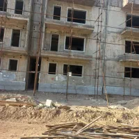 ۲ نفر استاد کار داربست ۲ نفر وردست وارد