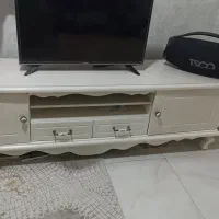 یک عددتخت خواب عرض ۹۰یه عدد میز تی وی عرض ۲/۲۰