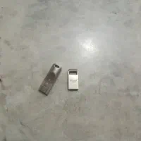 دو عدد فلش 16 گیگ