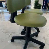 دو عدد صندلی تابوره استاد کار در حد نو|آرایشگاه و سالنهای زیبایی|چالوس, |دیوار