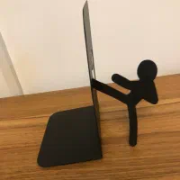 نگهدارنده ی کتاب