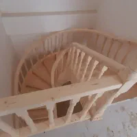 ساخت و اجرای راه پله چوبی|خدمات پیشه و مهارت|قائم‌شهر, |دیوار