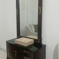 اینه کنسول  قهوه ای تیره. زیبا