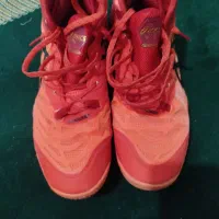 کفش یک بار هم پوشیدن نشده