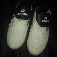فروش یک جفت کفش ورلد کاپ اصل کره ای