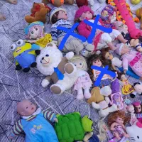 تعدادی عروسک درحدخیلی نوامناسب سیسمونی