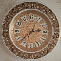 ساعت دیواری