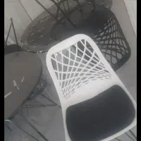 میز و صندلی ۴ نفره  در حد نو یکماه کار