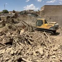 خاک برداری  تخریب ساختمان  کندن کانال