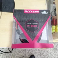 چندعددکیبورد وموس وهدفون موجود هست.فروشی