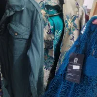 پنجشنبه جمعه حراجی لباس درحد نو به علت جابجایی