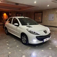پژو ۲۰۷ اتوماتیک فول مدل ۱۳۹۶بسیار سالم
