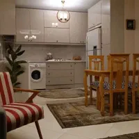۱۰۷ متری سنددار،طبقه اول،شاخه اصلی