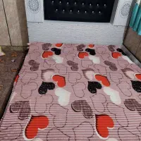 تخت خواب دو نفره بسیار تمیز