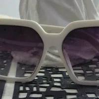 عینک آفتابی سفید