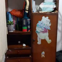 کمد بچه درحدنو تمیزسالم قیمت 000ر500ر1تومان