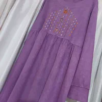 لباس زنانه و روسری نو