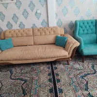 مبل راحتی تخت شو با میز عسلی شیک