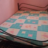 تخت فلزی سالم|تخت و سرویس خواب|سنندج, |دیوار