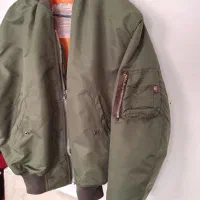 کاپشن خلبانی